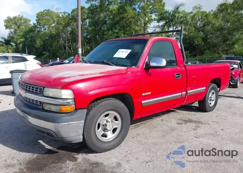2001 Chevrolet Silverado C1500 из США, поврежденный, VIN 1GCEC14V11E313667